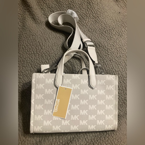 NWT Michael Kors Crossbody Bag - Picture 1 of 10